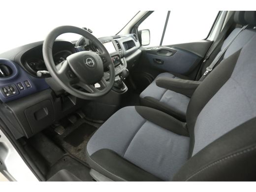 Opel Vivaro 1.6 CDTI L2H1 | DC | 6 Zits | Airco | Cruise | Trekhaak | Navi | Parkeersens. ActivLease financial lease