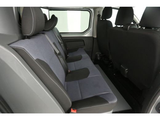 Opel Vivaro 1.6 CDTI L2H1 | DC | 6 Zits | Airco | Cruise | Trekhaak | Navi | Parkeersens. ActivLease financial lease