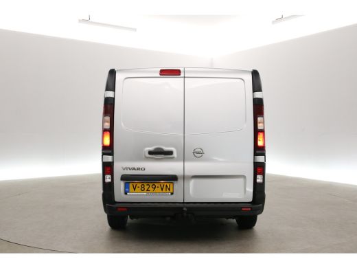 Opel Vivaro 1.6 CDTI L2H1 | DC | 6 Zits | Airco | Cruise | Trekhaak | Navi | Parkeersens. ActivLease financial lease