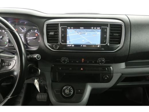 Opel Vivaro 2.0 CDTI L2H1 Innovation | Aut. | Airco | Cruise | 3 Zits | Trekhaak | Carplay | Imperiaal ActivLease financial lease