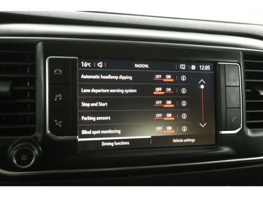 Opel Vivaro 2.0 CDTI L2H1 Innovation | Aut. | Airco | Cruise | 3 Zits | Trekhaak | Carplay | Imperiaal ActivLease financial lease