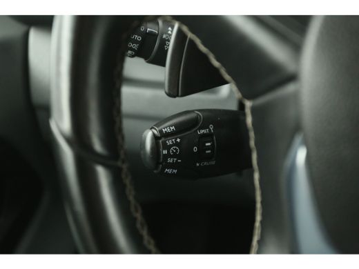 Opel Vivaro 2.0 CDTI L2H1 Innovation | Aut. | Airco | Cruise | 3 Zits | Trekhaak | Carplay | Imperiaal ActivLease financial lease