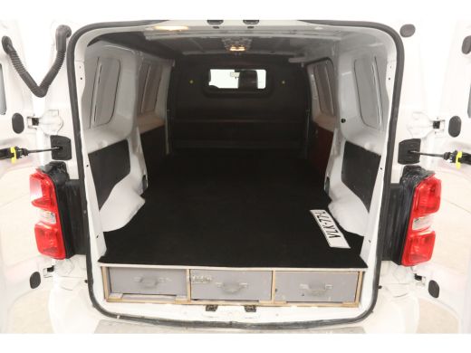 Opel Vivaro 2.0 CDTI L2H1 Innovation | Aut. | Airco | Cruise | 3 Zits | Trekhaak | Carplay | Imperiaal ActivLease financial lease