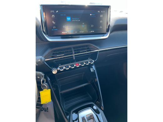 Peugeot 2008 1.2 Hybrid 136 Style | Cruise Control | Parkeersensoren achter | LED koplampen |Apple carplay | D... ActivLease financial lease