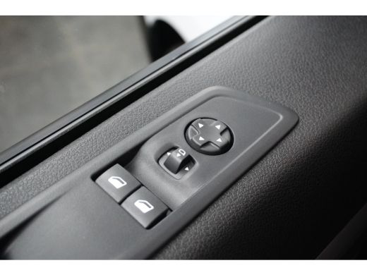 Peugeot Expert 2.0 BlueHDi 145 S&S Camera | Navigatie | Pack Moduwork | Houten Laadvloer | Climate Control | Car... ActivLease financial lease