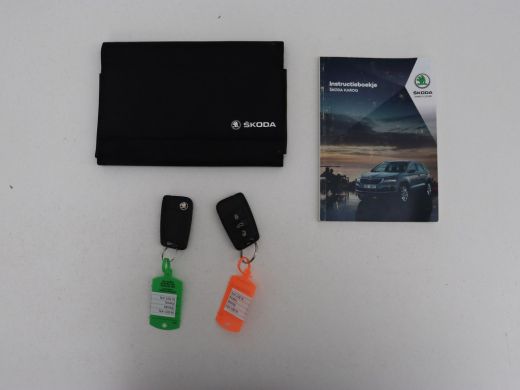 Skoda Karoq 1.5 TSI Business Edition Plus | Stoelverwarming | Adaptive cruise | Camera | Achterbankverwarming... ActivLease financial lease