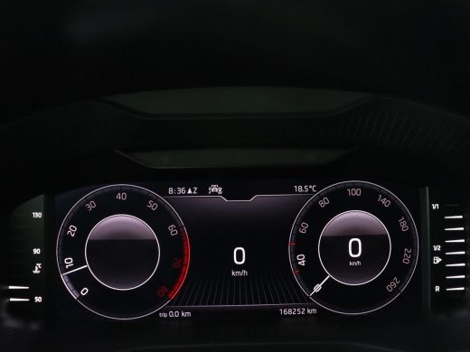 Skoda Karoq 1.5 TSI Business Edition Plus | Stoelverwarming | Adaptive cruise | Camera | Achterbankverwarming... ActivLease financial lease