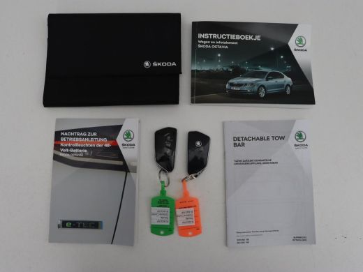 Skoda Octavia 1.5 e-TSI Business Edition | Stoelverwarming | Trekhaak | Camera | Carplay | Sfeerverlichting | M... ActivLease financial lease