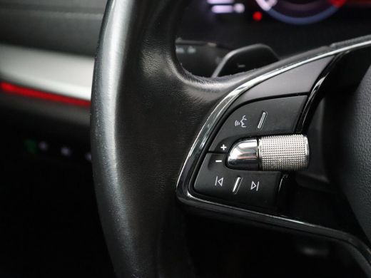 Skoda Octavia 1.5 e-TSI Business Edition | Stoelverwarming | Trekhaak | Camera | Carplay | Sfeerverlichting | M... ActivLease financial lease