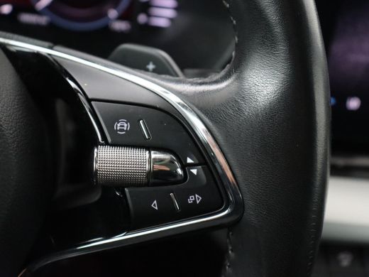 Skoda Octavia 1.5 e-TSI Business Edition | Stoelverwarming | Trekhaak | Camera | Carplay | Sfeerverlichting | M... ActivLease financial lease