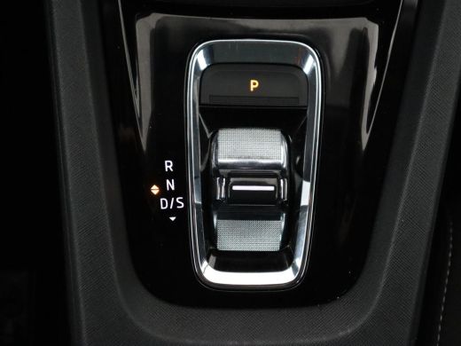 Skoda Octavia 1.5 e-TSI Business Edition | Stoelverwarming | Trekhaak | Camera | Carplay | Sfeerverlichting | M... ActivLease financial lease