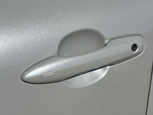 Toyota Corolla Cross Hybrid 200 Dynamic | Trekhaak | Carplay | LED Koplampen | Keyless entry | 18 inch LM-velgen | ActivLease financial lease