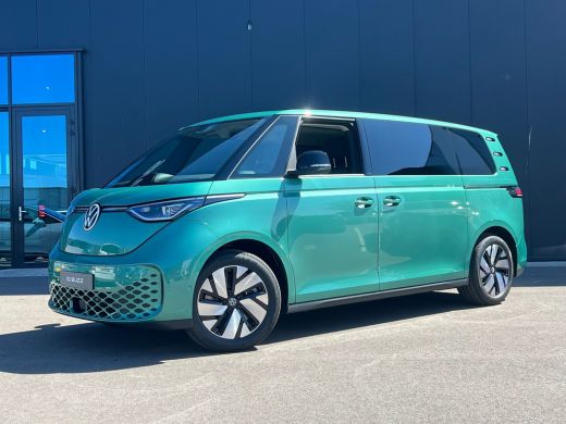 Volkswagen ID. Buzz Pro Bulli 86 kWh LWB 7p. | 7 Persoons | Glazen dak | Trekhaak | IQ-Light | Camera | Voorraad ActivLease financial lease