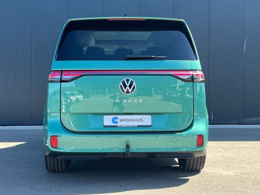 Volkswagen ID. Buzz Pro Bulli 86 kWh LWB 7p. | 7 Persoons | Glazen dak | Trekhaak | IQ-Light | Camera | Voorraad ActivLease financial lease