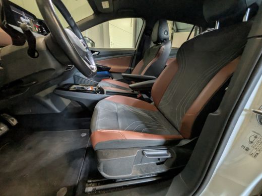 Volkswagen ID.4 Business 77 kWh 204PK | Achteruitrijcamera | Apple Carplay/Android Auto|telefoonintegratie premiu... ActivLease financial lease