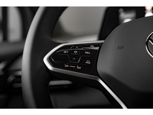 Volkswagen ID.4 Pro Limited Edition | 'App-Connect' draadloze smartphone integratie | Achterbank in ongelijke del... ActivLease financial lease