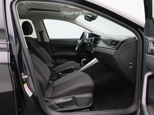 Volkswagen Taigo 1.0 TSi 110 Pk Automaat Life Business | Panorama dak | Adaptive cruise | Stoelverwarming | Trekha... ActivLease financial lease