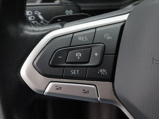 Volkswagen Taigo 1.0 TSi 110 Pk Automaat Life Business | Panorama dak | Adaptive cruise | Stoelverwarming | Trekha... ActivLease financial lease