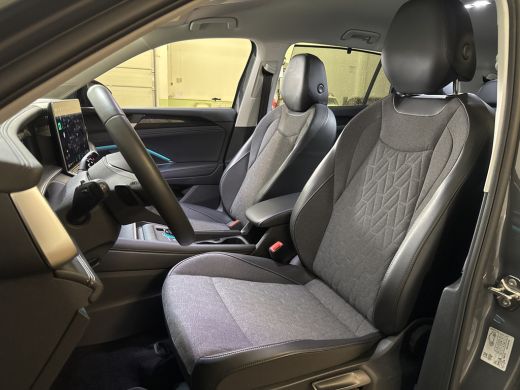 Volkswagen Tayron 1.5 eTSI 150PK DSG LIFE 7-PERSOONS/TREKHAAK/360CAMERA FABRIEKS GARANTIE ActivLease financial lease