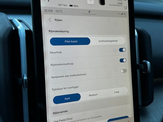 Volvo  EX30 Twin Motor Performance Ultra 69 kWh | Pine interieur! | Pano | Memory | Climate pack | 360 camera... ActivLease financial lease