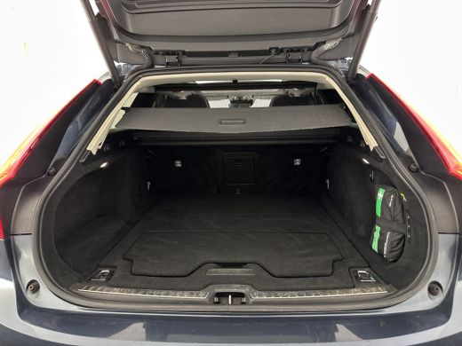 Volvo  V90 2.0 D4 Momentum Pro (INCL-BTW) Aut. *PANO | LEATHER | HEAD-UP | FULL-LED | MEMORY-PACK | HEATED-S... ActivLease financial lease