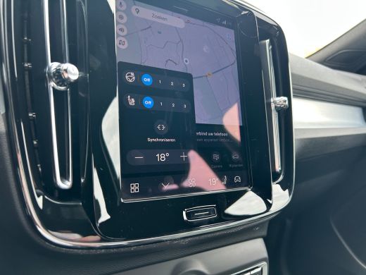 Volvo  XC40 2.0 B4 Plus Dark | Trekhaak | Memory-stoel | Climate pack | Harman/Kardon | All-seasons | Verwarm... ActivLease financial lease