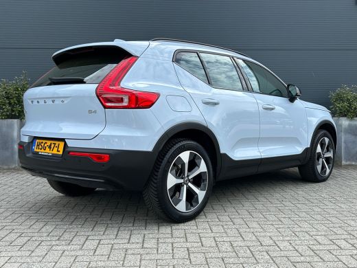 Volvo  XC40 2.0 B4 Plus Dark | Trekhaak | Memory-stoel | Climate pack | Harman/Kardon | All-seasons | Verwarm... ActivLease financial lease