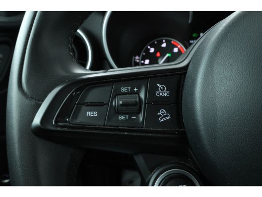 Alfa Romeo Stelvio 2.2d Super Automaat, Navigatie, Leer, Climate, ActivLease financial lease