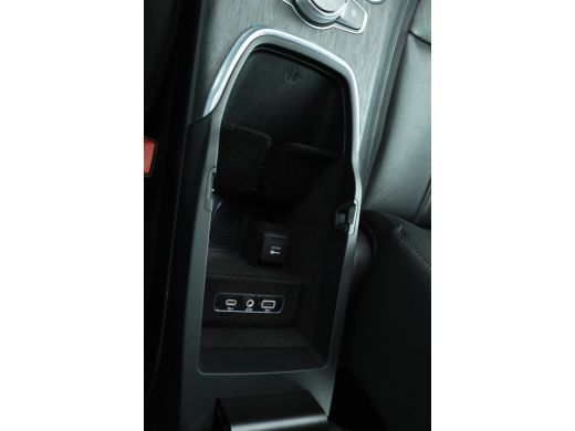 Alfa Romeo Stelvio 2.2d Super Automaat, Navigatie, Leer, Climate, ActivLease financial lease