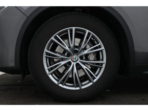 Alfa Romeo Stelvio 2.2d Super Automaat, Navigatie, Leer, Climate, ActivLease financial lease