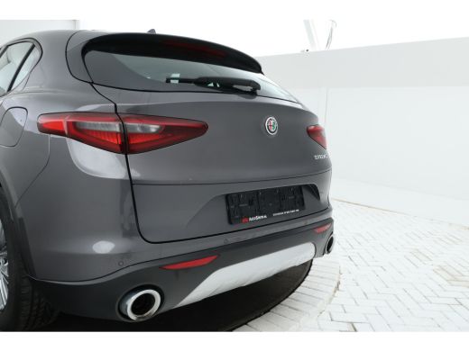 Alfa Romeo Stelvio 2.2d Super Automaat, Navigatie, Leer, Climate, ActivLease financial lease