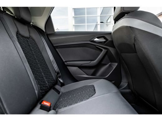 Audi A1 Sportback Sportback 30 TFSI S edition 116PK | LED Koplampen | Stoelverw. Voor | Fabrieksgarantie t/m 07/203... ActivLease financial lease