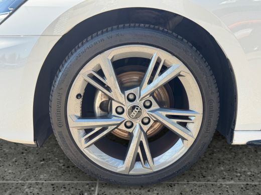 Audi A3 Limousine 30 110pk TFSI S edition Parkeerhulp achter | Cruise control | 	MMI navigatie plus MMI t... ActivLease financial lease