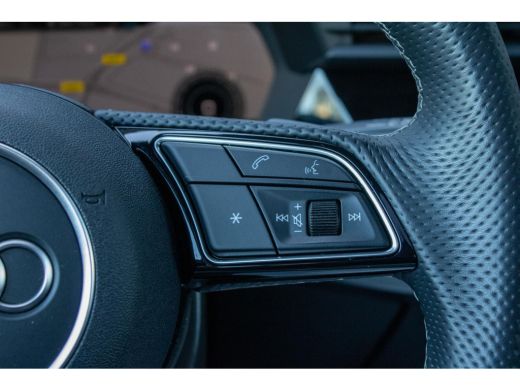 Audi A3 Sportback 40 TFSIe Sline Pano Maxton Diffuser Matrix Camera Sfeerverlichting ActivLease financial lease