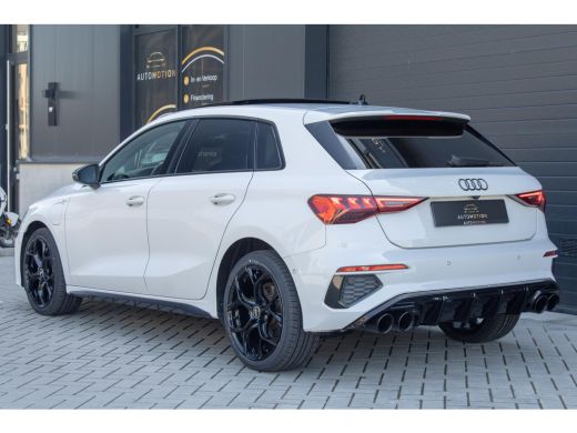 Audi A3 Sportback 40 TFSIe Sline Pano Maxton Diffuser Matrix Camera Sfeerverlichting ActivLease financial lease