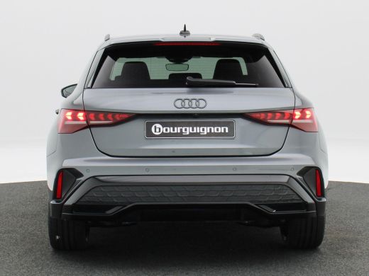 Audi A3 Sportback 45 TFSi e 272 Pk S-Line Competition | Stoelverwarming | Trekhaak | Camera | Adaptive Cr... ActivLease financial lease