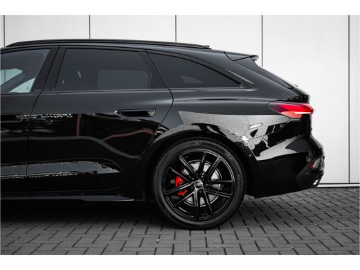 Audi A5 Avant S edition 150PK | Rode Remklauwen | Trekhaak | Stoeverw. voor | Sfeerverlichting | Privacy ... ActivLease financial lease