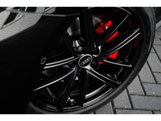 Audi A5 Avant S edition 150PK | Rode Remklauwen | Trekhaak | Stoeverw. voor | Sfeerverlichting | Privacy ... ActivLease financial lease