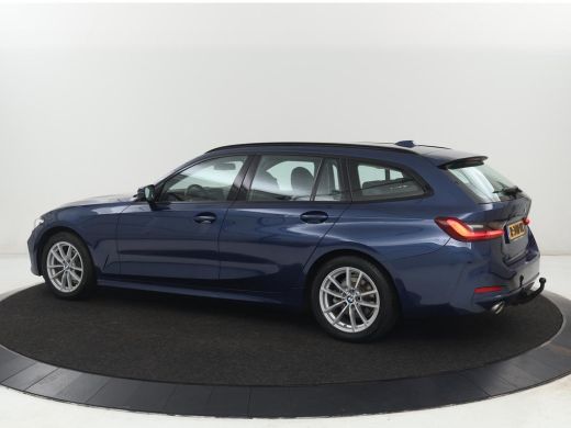 BMW 3 Serie 318i | Leder | Adaptive cruise | Stoelverwarming | Memory | Live Cockpit | Sportstoelen | Carplay... ActivLease financial lease