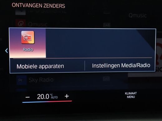 BMW 3 Serie 318i | Leder | Adaptive cruise | Stoelverwarming | Memory | Live Cockpit | Sportstoelen | Carplay... ActivLease financial lease