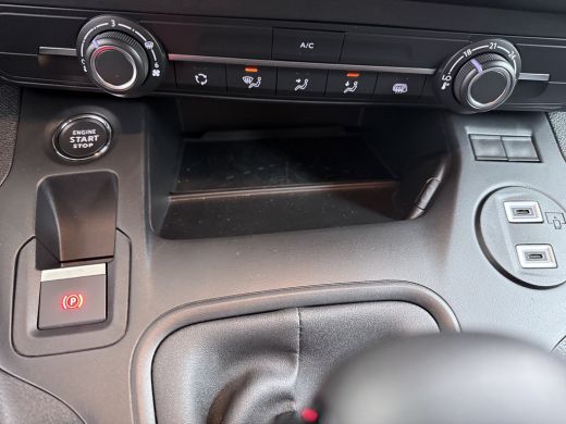 Citroën Berlingo 1.5 BlueHDI 100 L1 | BPM VRIJ 180" camera | Navi | Cruise | Airco | ActivLease financial lease