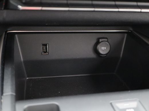 Citroën C5 Aircross 1.2 PureTech Feel | Stoelverwarming | Adaptive Cruise Control | Camera | Trekhaak Afneembaar | Hi... ActivLease financial lease