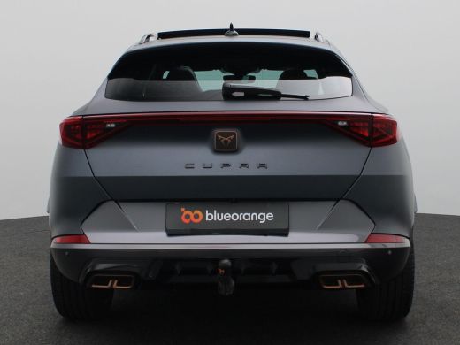 CUPRA Formentor 1.4 e-Hybrid VZ Performance 245PK DSG SOH 96%, Pano-Schuifdak, Trekhaak, Memorystoel, Elektr. Ach... ActivLease financial lease