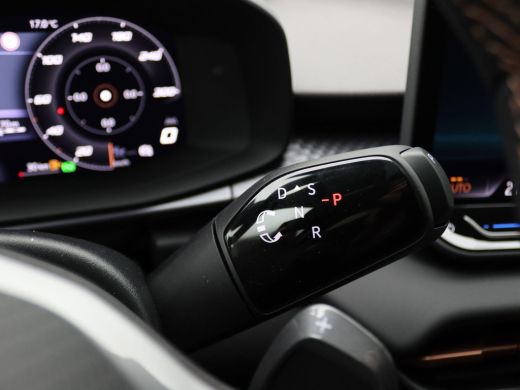 CUPRA Terramar 1.5 TSI e-Hybrid VZ Performance 272PK DSG Pano-Schuifdak, Trekhaak, 20" LM Velgen, Matrix-LED Ver... ActivLease financial lease