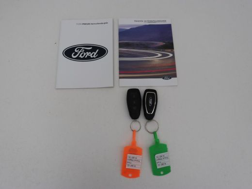 Ford Focus 1.0 EcoBoost Hybrid ST Line X | Stoel & stuurverwarming | Adaptive cruise | Camera | Navigatie | ... ActivLease financial lease