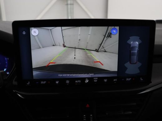 Ford Focus 1.0 EcoBoost Hybrid ST Line X | Stoel & stuurverwarming | Adaptive cruise | Camera | Navigatie | ... ActivLease financial lease