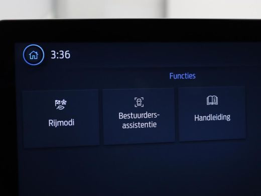 Ford Focus 1.0 EcoBoost Hybrid ST Line X | Stoel & stuurverwarming | Adaptive cruise | Camera | Navigatie | ... ActivLease financial lease