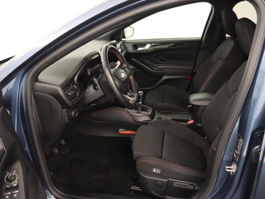Ford Focus 1.0 EcoBoost Hybrid ST Line X | Stoel & stuurverwarming | Adaptive cruise | Camera | Navigatie | ... ActivLease financial lease