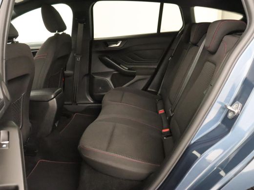 Ford Focus 1.0 EcoBoost Hybrid ST Line X | Stoel & stuurverwarming | Adaptive cruise | Camera | Navigatie | ... ActivLease financial lease