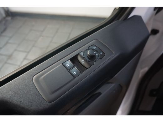 Ford Transit Custom 280 2.0 TDCI L1H1 Trend | 2 zitplaatsen rechtsvoor | Achteruitrijcamera | Airco (automatisch) ActivLease financial lease